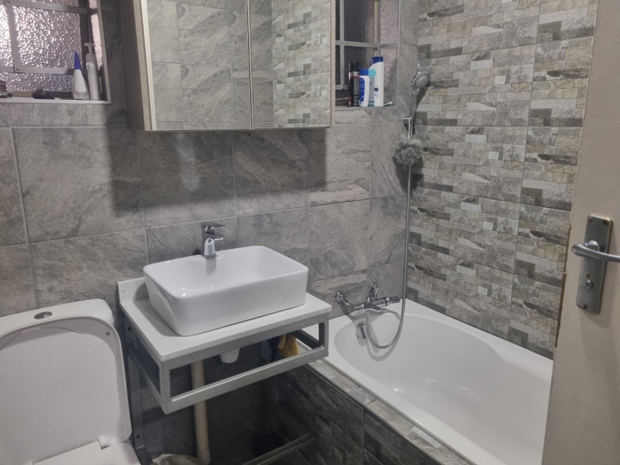 3 Bedroom Property for Sale in Vaalpark Free State